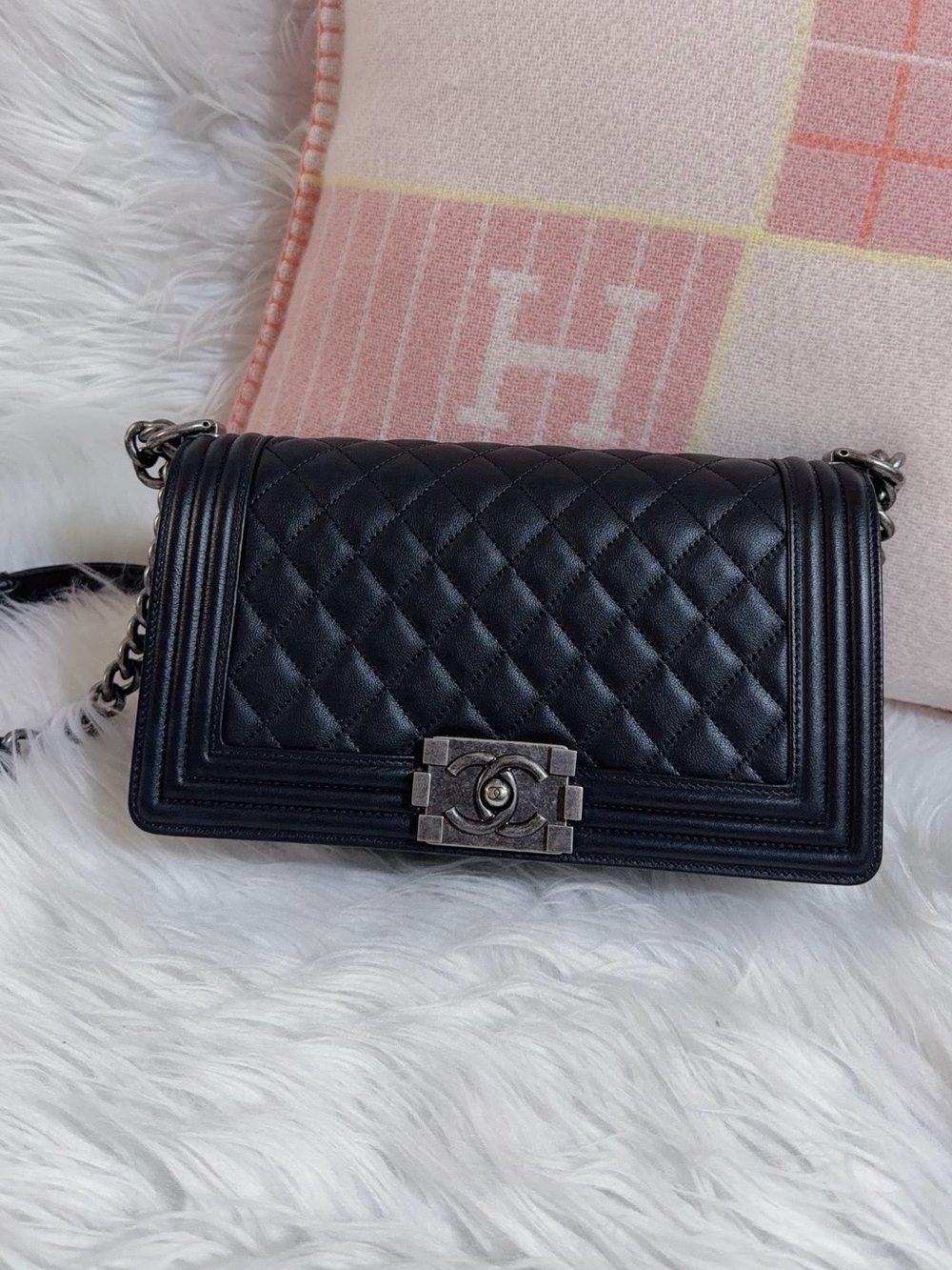 Chanel medium Leboy calfskin black brand new liked full set series 25